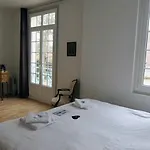 Отель Du Vieux Puits